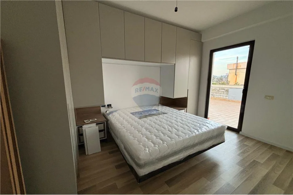 Vlore, shitet apartament+verande | Penthouse 2+1 Kati 10, 277 m² 190.000 € (Rruga Gjergj Kastrioti (Transballkanike), Vlorë)