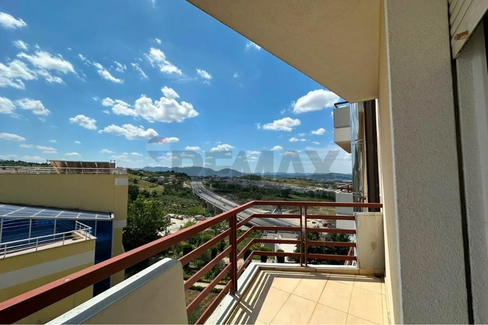 Tirane, shitet 2+1+Ballkon Kati 3, 77 m² 111.680 € (farke)