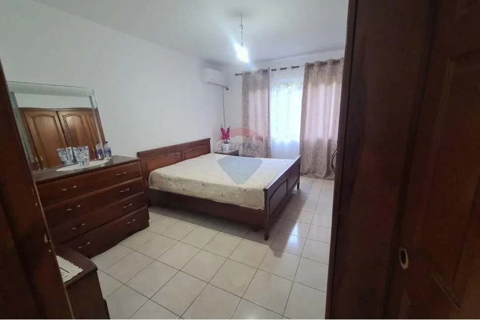 Tirane, jepet me qera apartament 1+1+Ballkon , 70 m² 500 € 