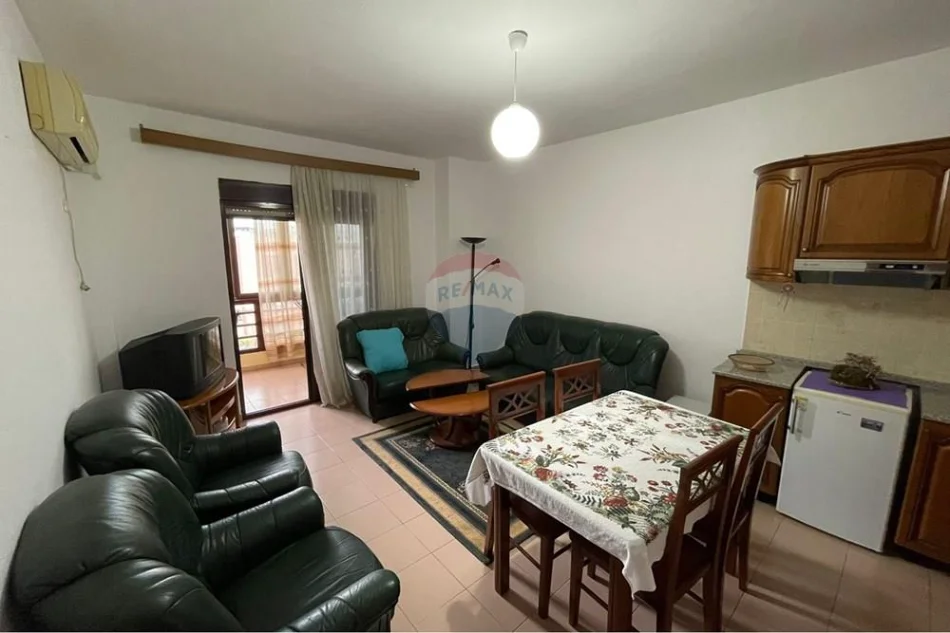 Tirane, jepet me qera apartament , 60 m² 530 € 