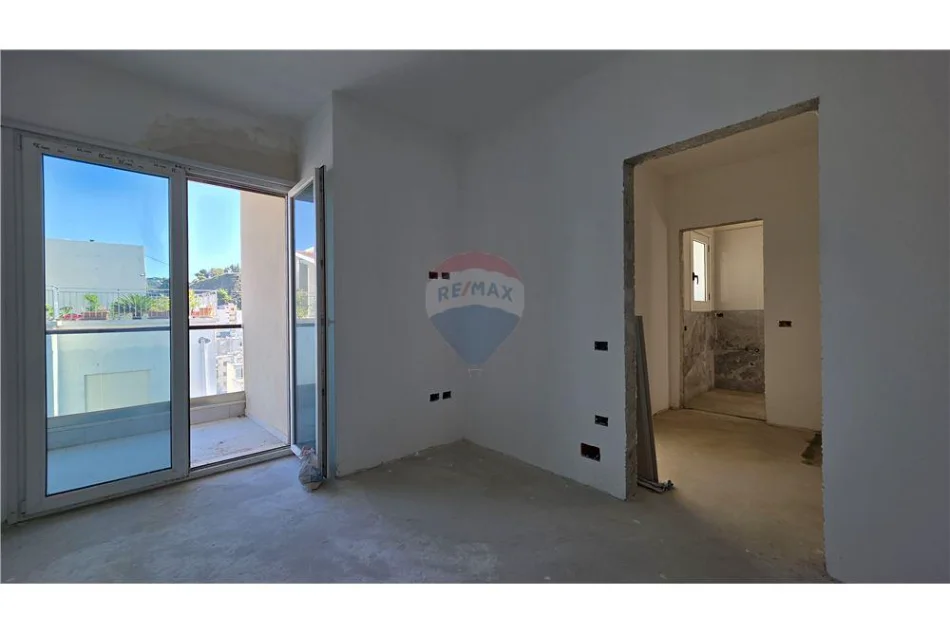 Vlore, shitet apartament duplex Dublex Kati 6, 237 m² 320.000 € (Rruga Jeronim Derada,Vlore)