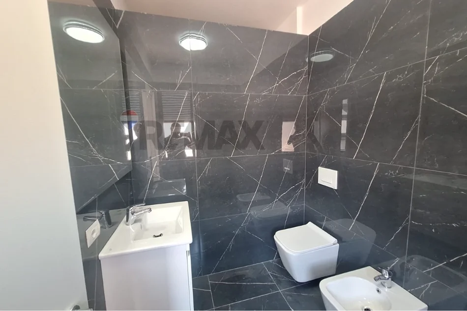 Tirane, jepet me qera apartament , 90 m² 800 € 