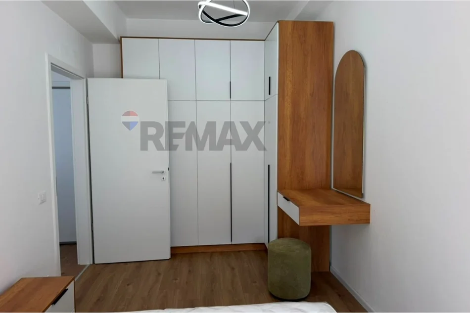 Tirane, jepet me qera apartament 1+1 Kati 2, 65 m² 400 € (Rezidenca Oxa, Fresk)