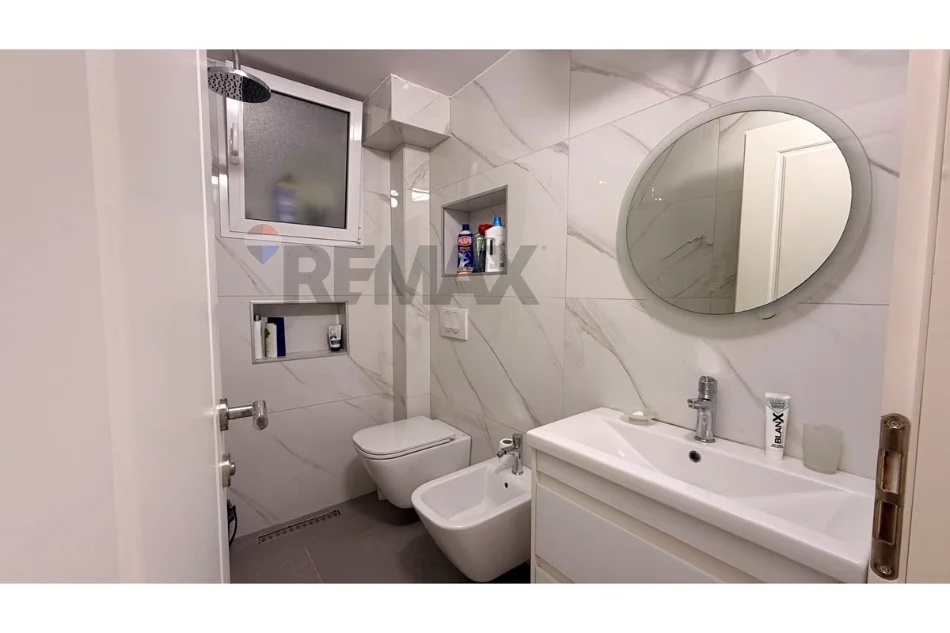 Shqiperi, jepet me qera apartament 1+1 , 50 m² 600 € (Myslym Shyri)
