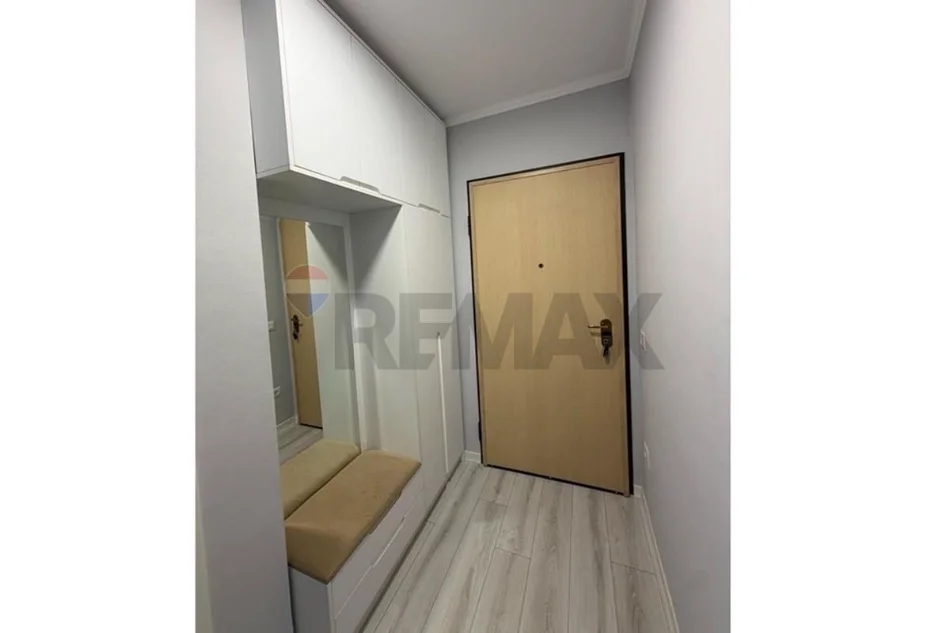 Tirane, jepet me qera apartament 1+1 Kati 2, 65 m² (Liqeni i Thate)