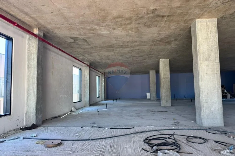 Tirane, jepet me qera ambjent biznesi , 830 m² 16.600 € (TEG, Tiranë)