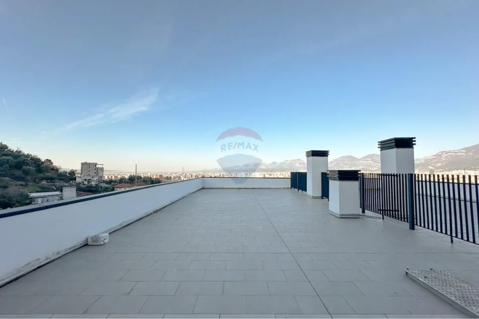 Tirane, shitet apartament , 273 m² 250.000 € 