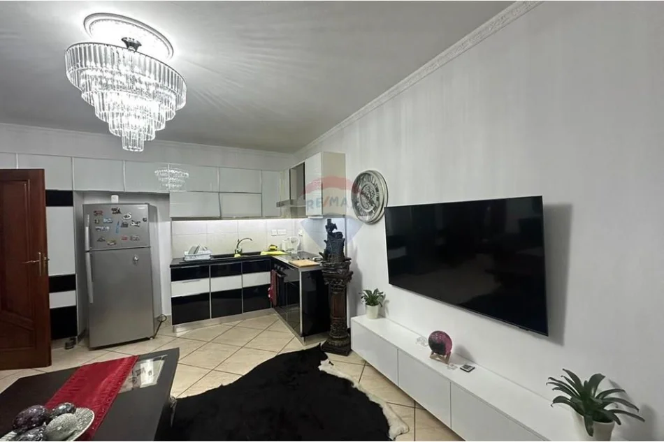 Tirane, shitet apartament , 70 m² 160.001 € 