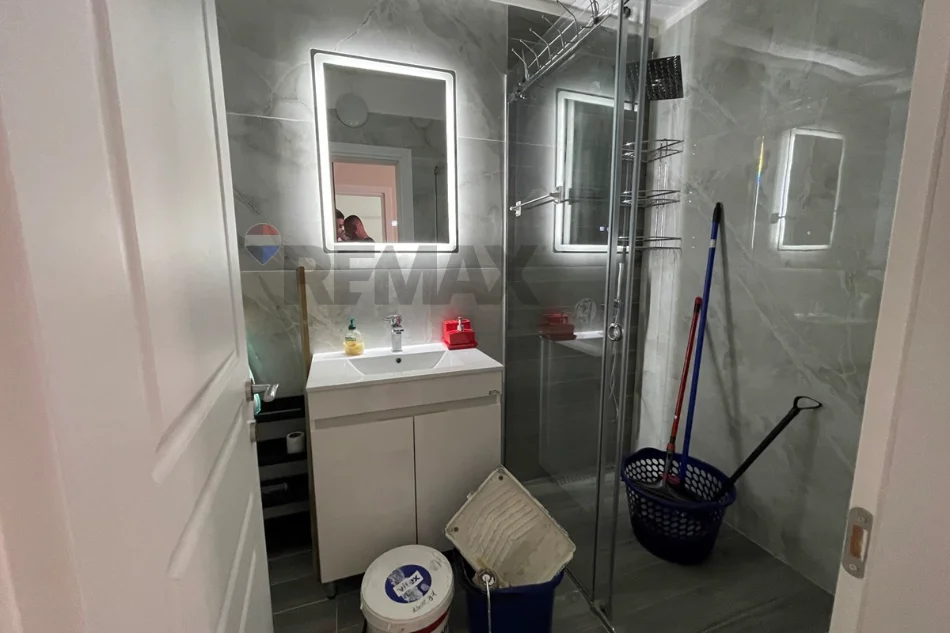 Tirane, jepet me qera apartament , 70 m² 700 € 