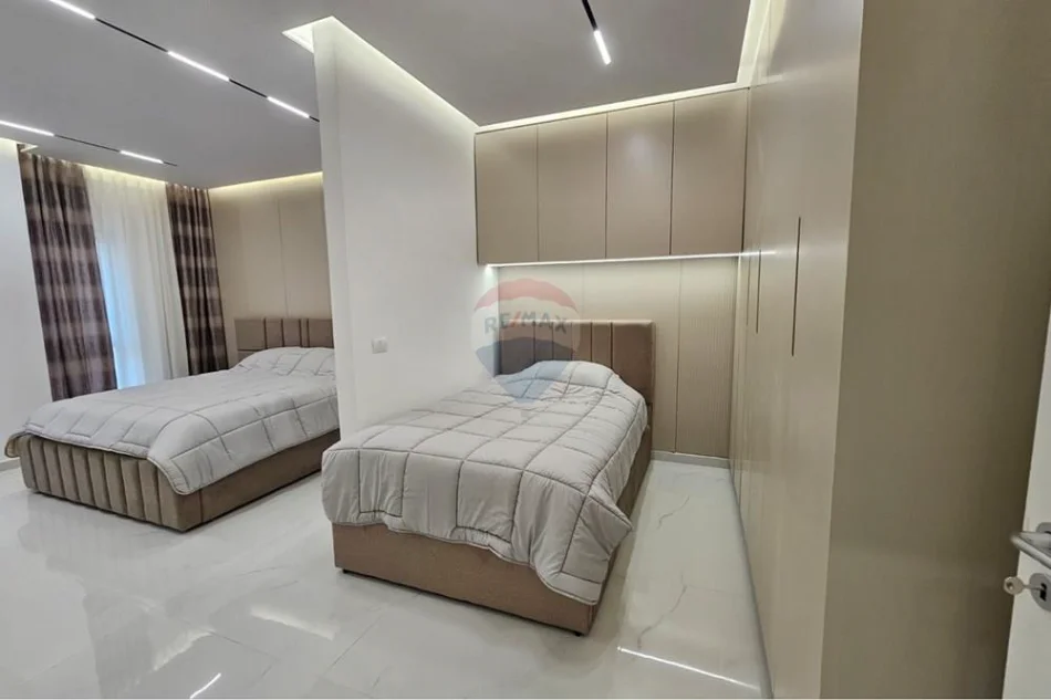 Tirane, jap me qera apartament , 101 m² 1.500 € 