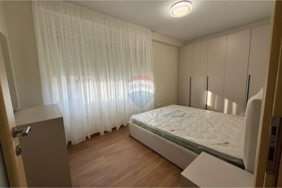 Tirane, jepet me qera apartament 1+1 Kati 2, 50 m² 650 € (Don Bosco)