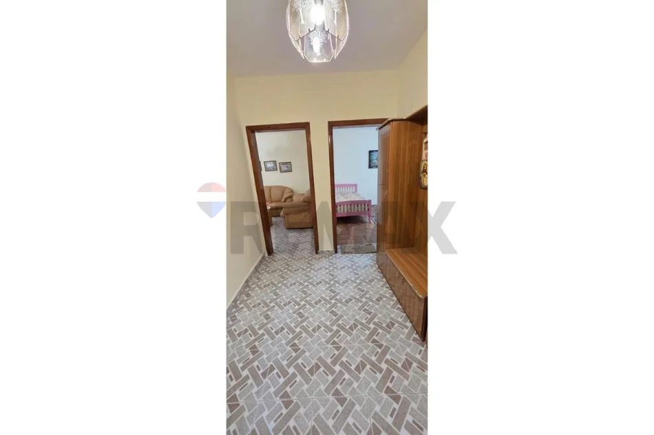 Tirane, jepet me qera apartament 3+1 Kati 3, 87 m² 550 € (Rruga barikadave)