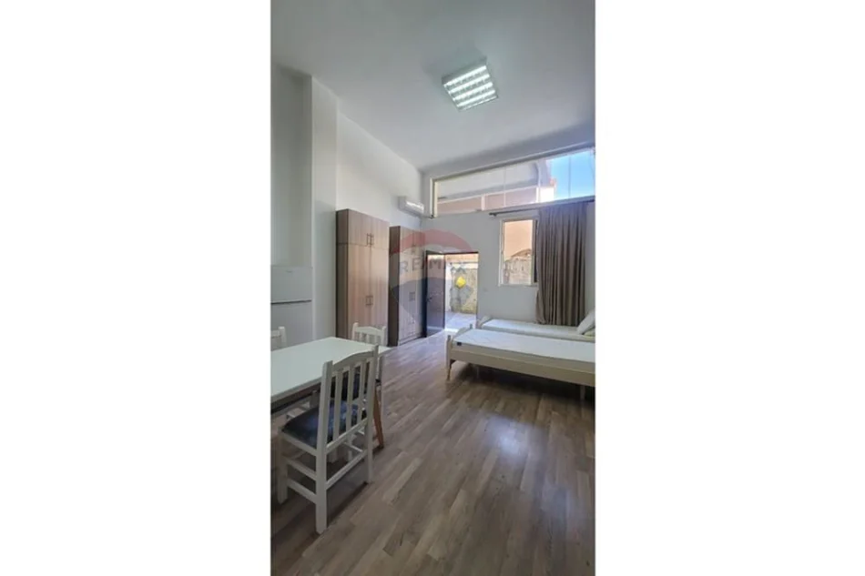 Tirane, jepet me qera apartament Kati 1, 46 m² 420 € (Bryli)