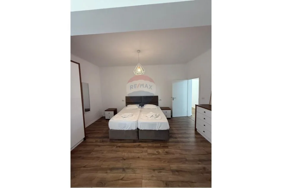 Tirane, jepet me qera apartament 1+1+Ballkon Kati 5, 550 € 