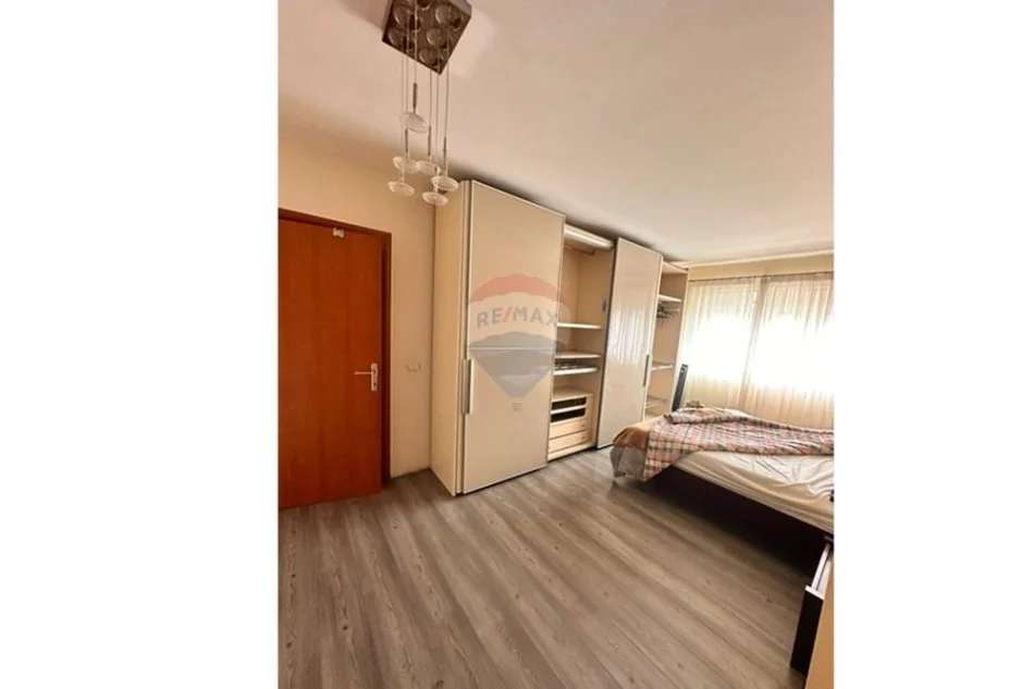 Tirane, jepet me qera apartament , 97 m² 950 € 