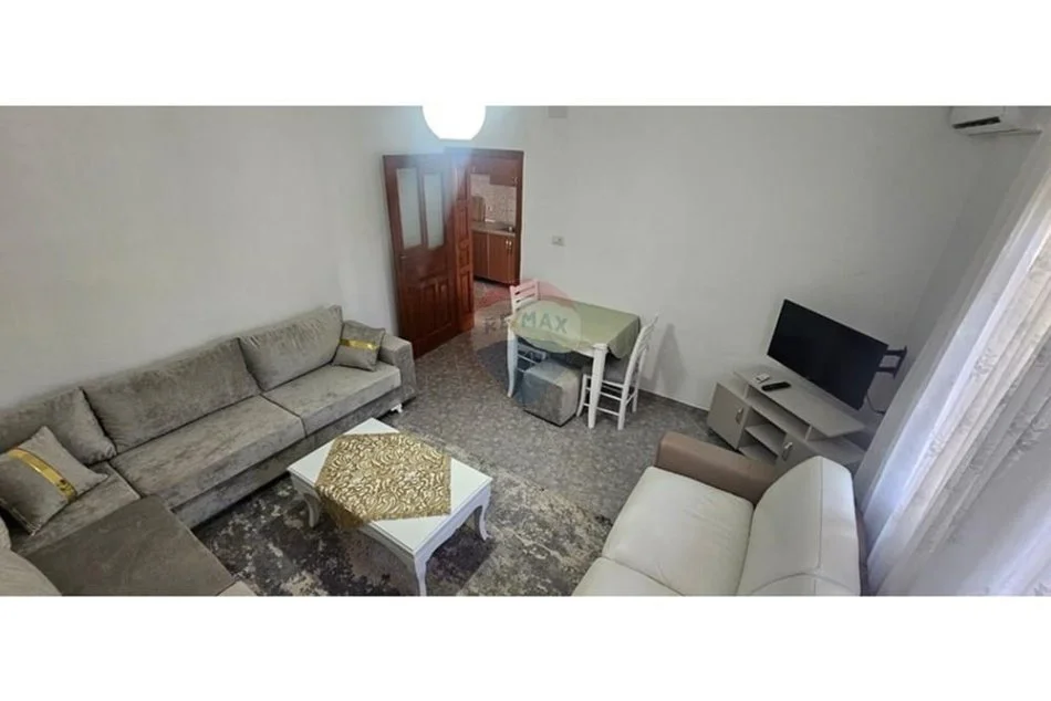 Shqiperi, jepet me qera apartament 1+1 , 65 m² 500 € (Rruga Babë Rexha, Rruga e Kavajës, Tiranë)
