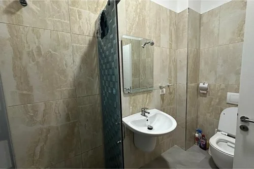 Tirane, jepet me qera apartament 2+1 , 120 m² 800 € 