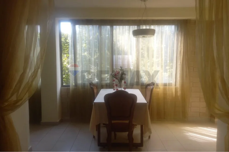 Tirane, jepet me qera apartament , 90 m² 600 € 
