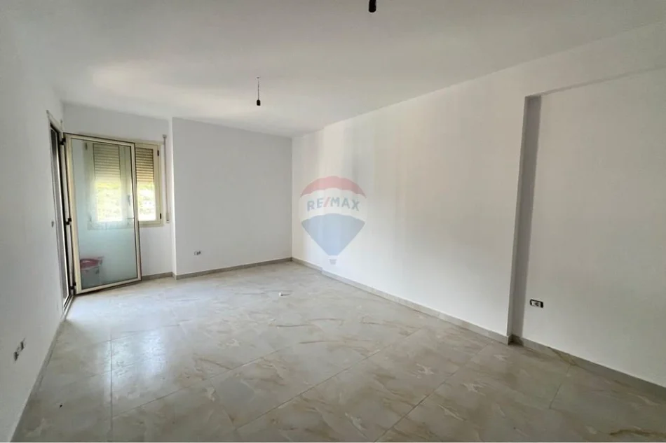 Vlore - Lungomare, shitet garsonier 1+1 , 43 m² 99.000 € (Lungomare, Vlorë)