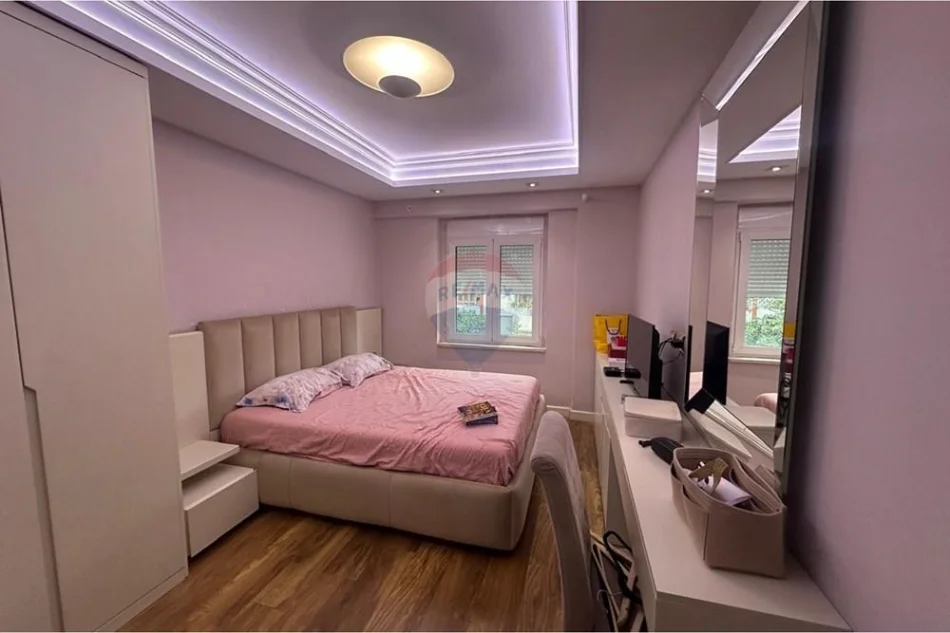 Tirane, shitet apartament , 60 m² 220.005 € 