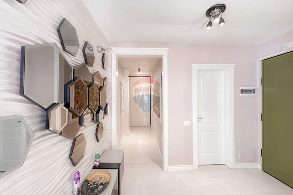 Tirane, jepet me qera apartament 2+1+Aneks+Ballkon , 105 m² 1.350 € (Kopshti Zoologjik, pranë Pavarotti)