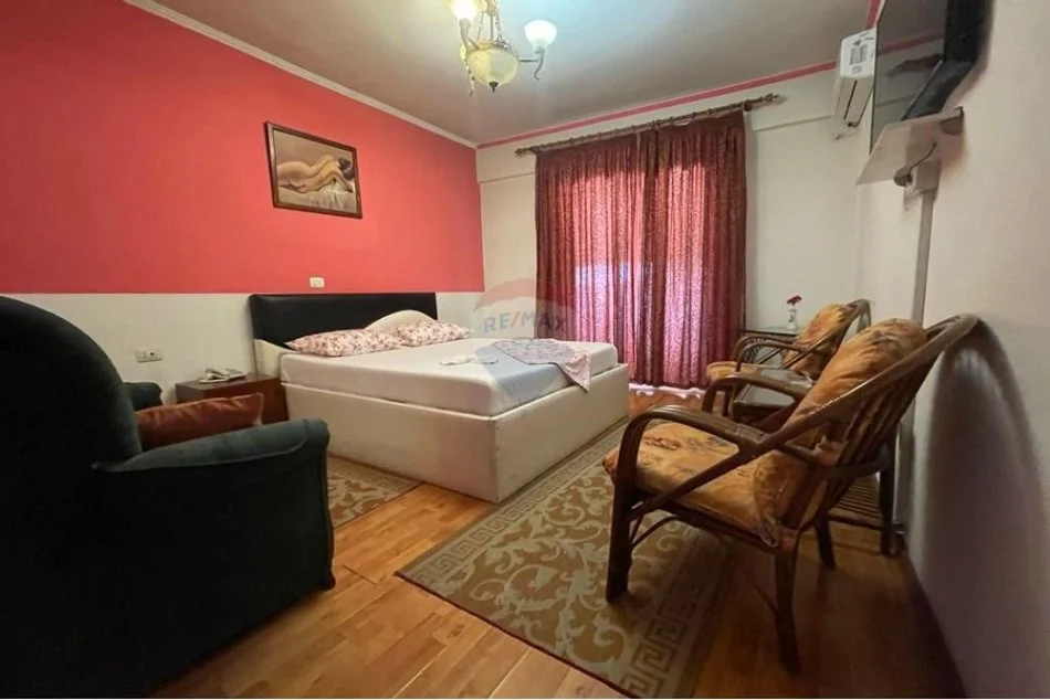 Kombinat, shitet hotel , 450.000 Euro (ID: 530191072-2)