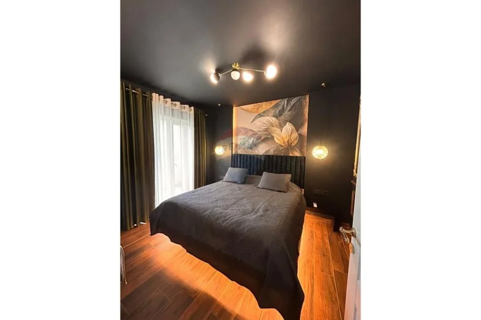 Korce, shitet apartament 1+1+Ballkon Kati 2, 62 m² 95.000 € (Bulevardi)