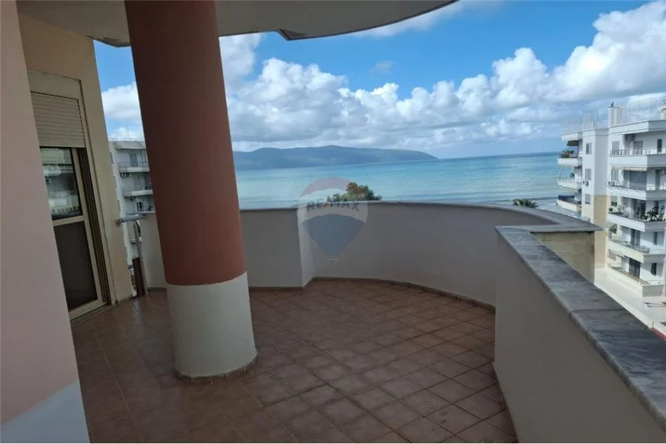 Vlore - Lungomare, jepet me qera apartament 2+1+Ballkon Kati 6, 107 m² 500 € (Rruga Dhimitër Konomi Vlore)