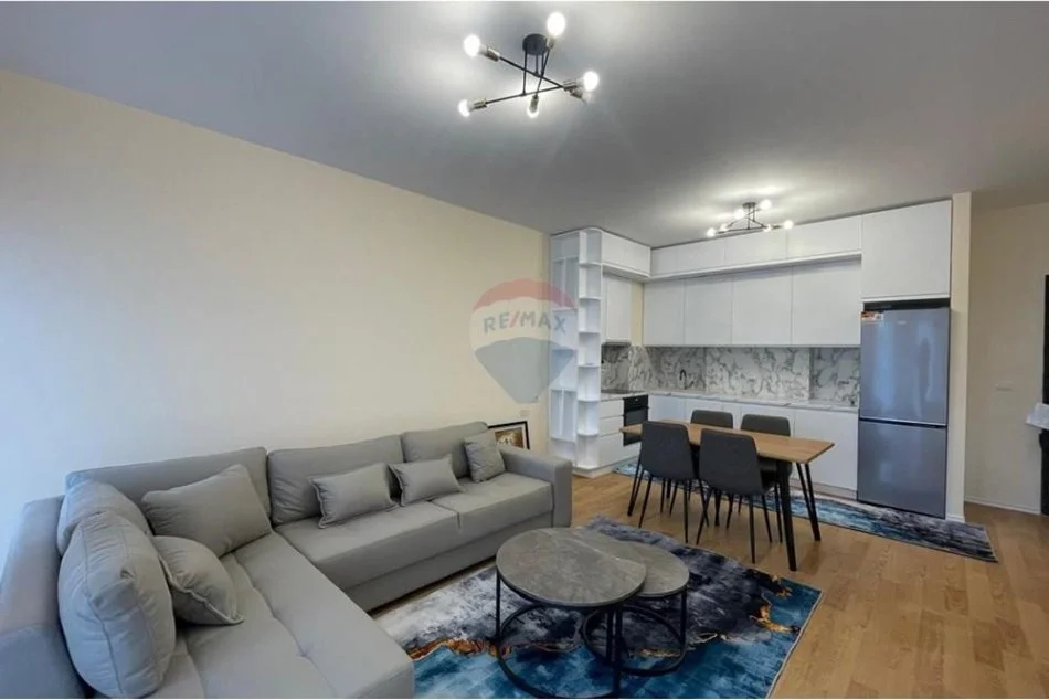 Tirane, jap me qera apartament 1+1 , 70 m² 700 € (Zogu Zi)