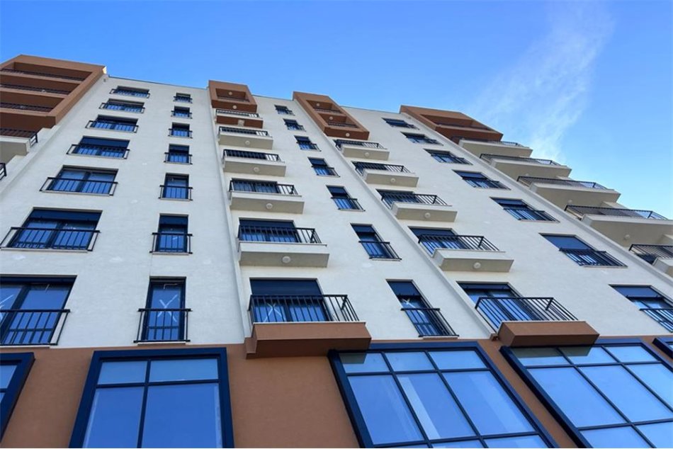 Shitet Apartament 2+1 ne Astir, Rruga Teodor Keko