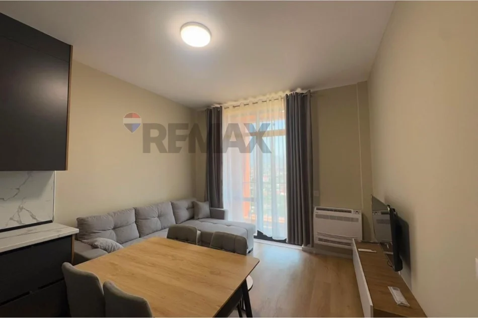 Shqiperi, jepet me qera apartament 2+1+Ballkon Kati 8, 75 m² 700 € (Jordan misja)