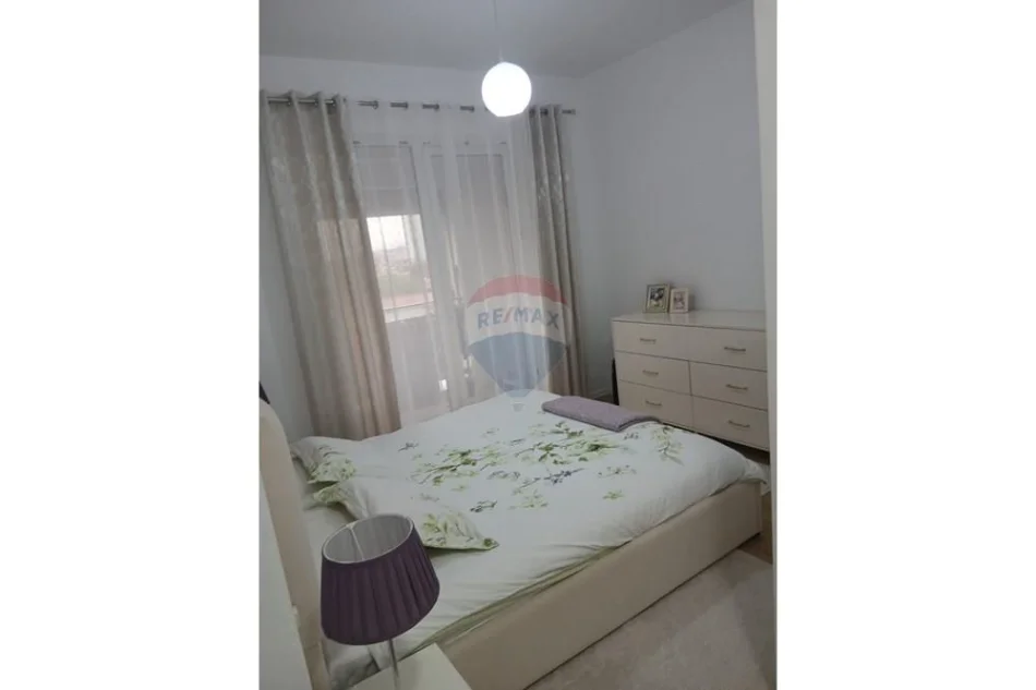 Tirane, jepet me qera apartament 2+1 , 95 m² 650 € (RRUGA SIRI KODRA)