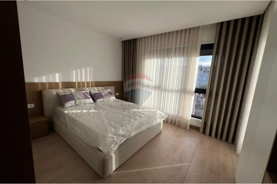 Tirane, jepet me qera apartament , 70 m² 1.045 € 