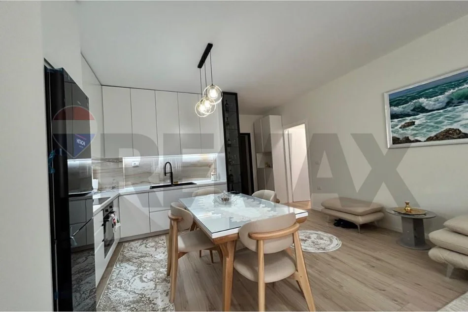 Vlore, shitet apartament 2+1 Kati 7, 99 m² 175.000 € (Rruga Gjergj Kastrioti (Transballkanike), Vlorë)