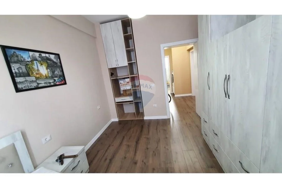 Tirane, jepet me qera apartament 2+1 Kati 4, 95 m² 650 € (Rruga Mine Peza ID: 1001-115)