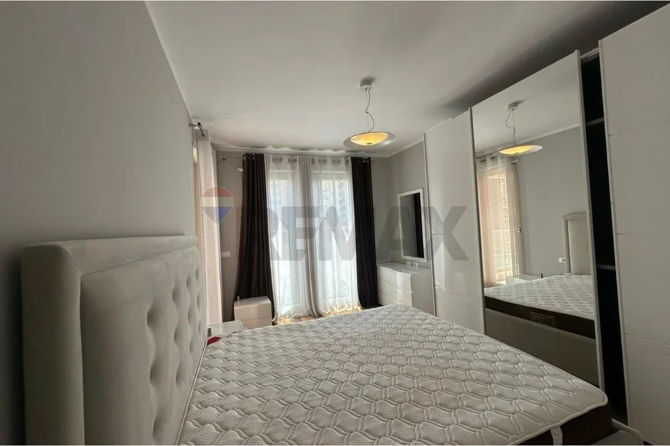 Tirane, jepet me qera apartament , 75 m² 700 € 