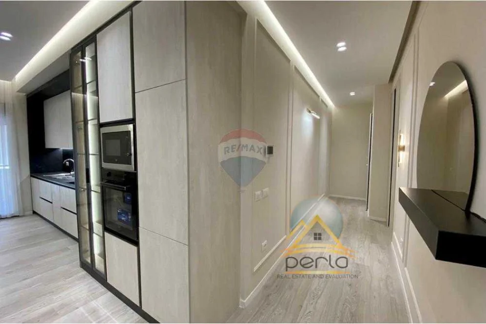 Jepet apartament me qira 2+1 me post parkimi tek Delijorgji