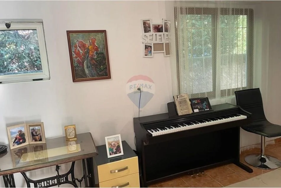 Tirane, shitet shtepi 1+1 Kati 1, 322 m² 250.000 € (Sauk i Ri, Tiranë(ID: 530281030-929)