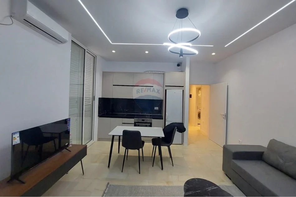 Apartament 1+1 me qira ,kodra e diellit  550