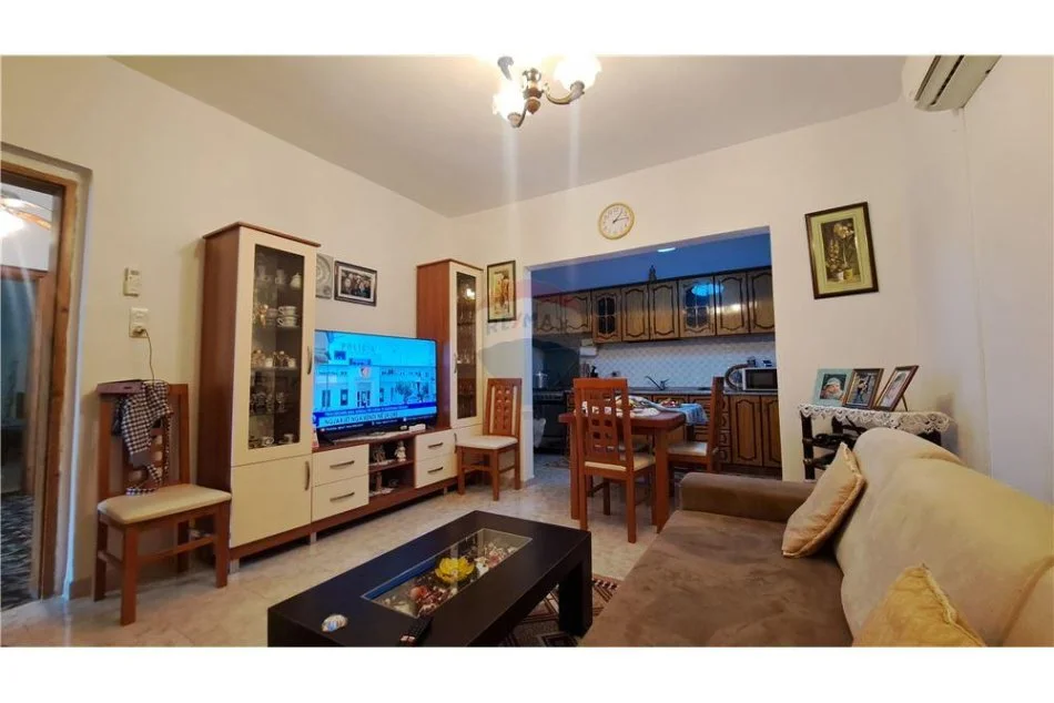 Vlore, shitet Vile 2 Katshe Kati 2, 500 m² 300.000 € (Kanine, Vlore)