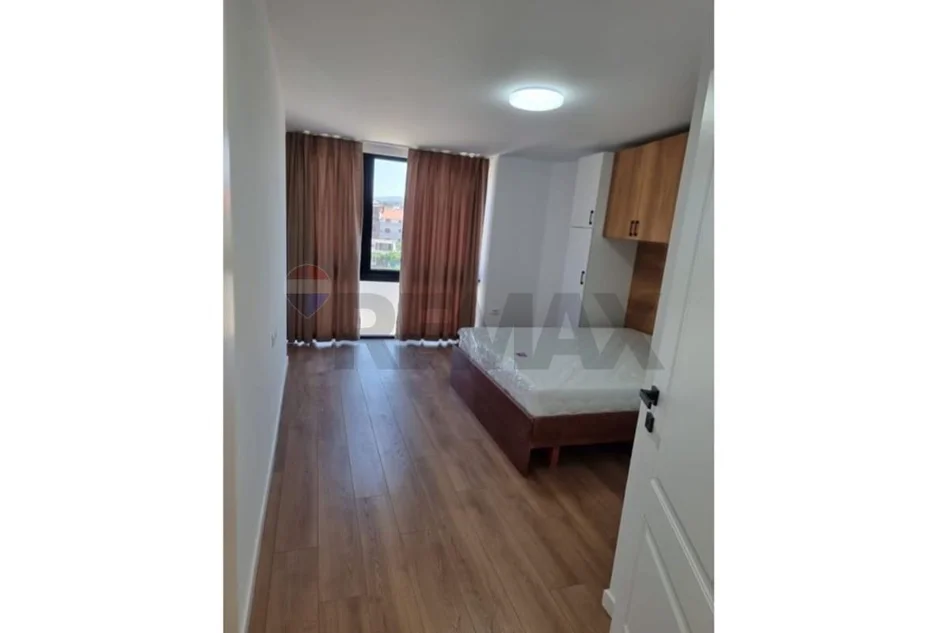 Tirane, jepet me qera apartament , 98 m² 450 € 