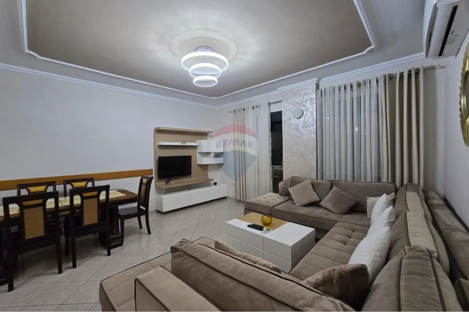 Apartament - Për Qira - Rruga e Kavajës, Tiranë 800 €