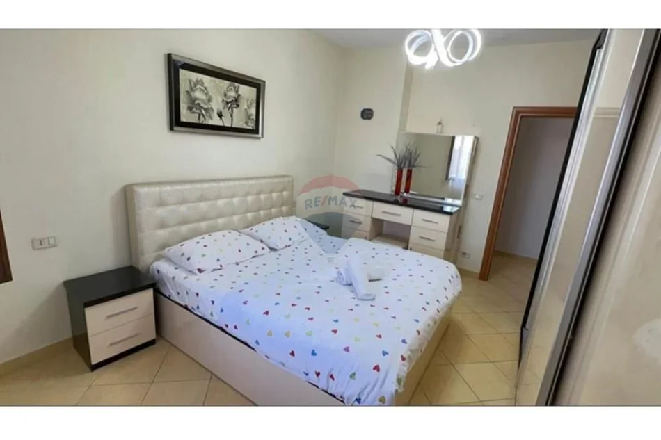 Tirane, jepet me qera apartament , 110 m² 940 € 