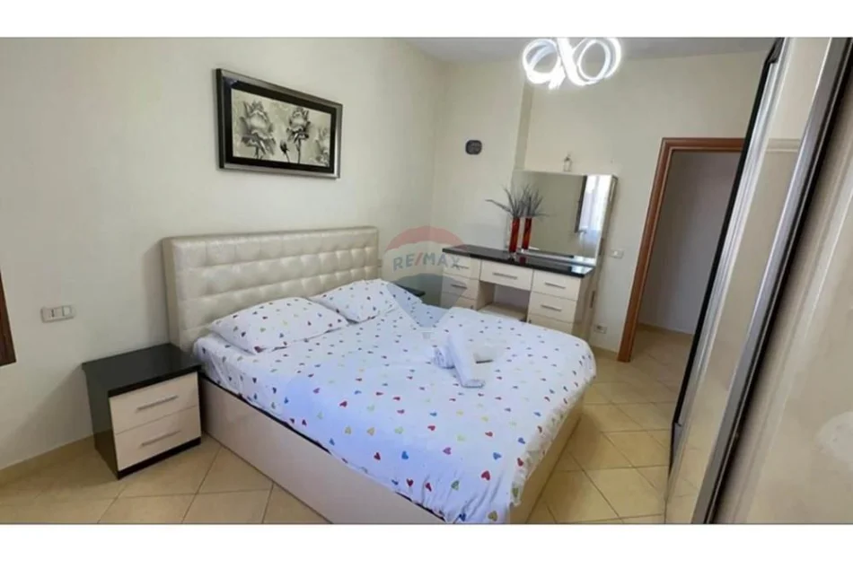Tirane, jepet me qera apartament , 110 m² 900 € (9 Kateshet, Qender)