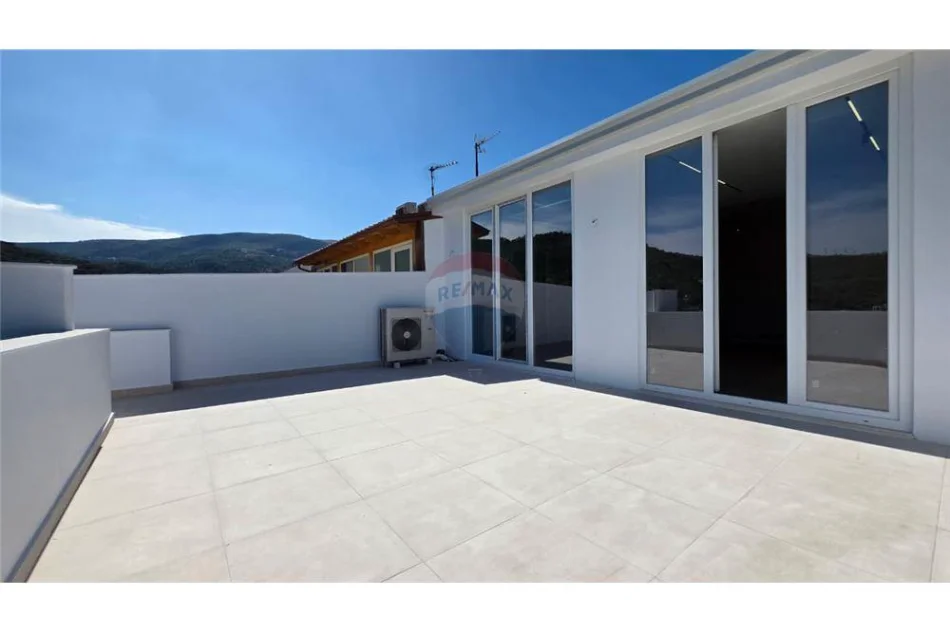 Vlore - Lungomare, shitet apartament+verande | Penthouse 3+1+Ballkon , 162 m² 350.000 € (Lungomare, Vlorë)