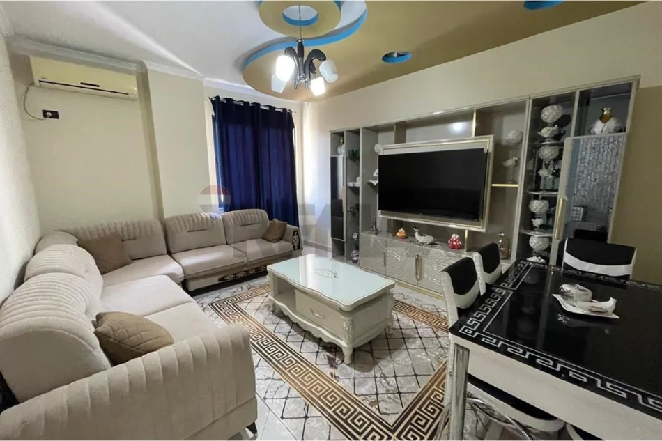 Tirane, jepet me qera apartament , 80 m² 530 € (Blv Migjeni)