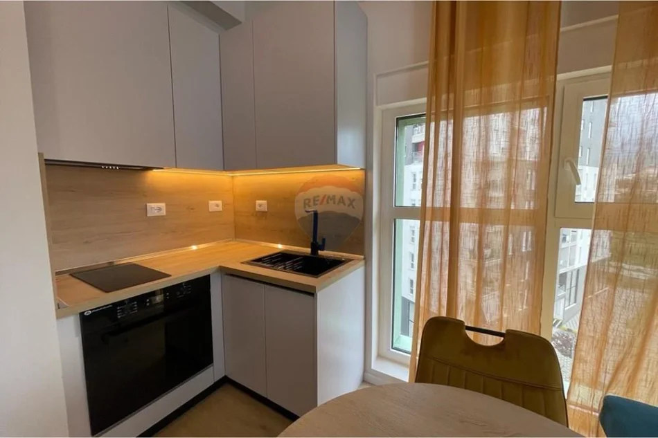 Ali Demi, Kompleksi Kadiu, Japim me qira Apartament 1+1 - 45000 Lek