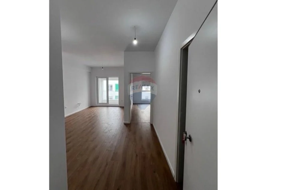Tirane, shitet apartament 1+1 , 61 m² 110.000 € (Ali Demi)