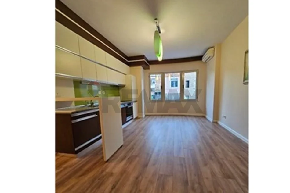 Tirane, shitet apartament 1+1 Kati 3, 66 m² 163.000 € (mine peza)