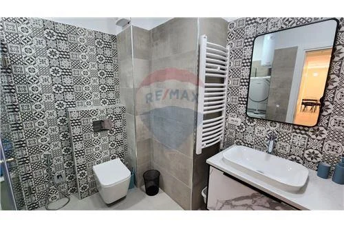 Tirane, jepet me qera 2+1+Ballkon Kati 6, 110 m² 1.500 € (Rruga e Kosovareve)